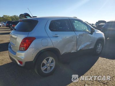 Trzecie zdjęcie samochodu z tyłu: 2020 CHEVROLET TRAX LS VIN:3GNCJKSB6LL129248 - miniatura