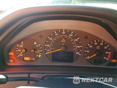 Zdjęcie 9 z 12 samochodu: 2002 MERCEDES-BENZ E 320 VIN:WDBJF65J52B500765 - miniatura