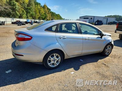 Trzecie zdjęcie samochodu z tyłu: 2016 FORD FIESTA SE VIN:3FADP4BJ4GM173267 - miniatura