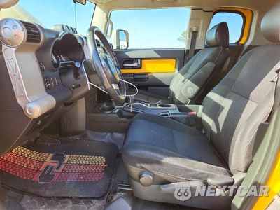 Zdjęcie 7 z 12 samochodu: 2007 TOYOTA FJ CRUISER BASE VIN:JTEBU11F970058300 - miniatura