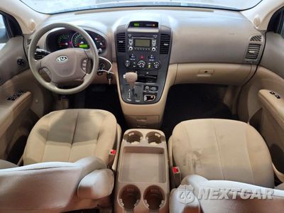 Zdjęcie 8 z 14 samochodu: 2010 KIA SEDONA LX VIN:KNDMG4C34A6345878 - miniatura
