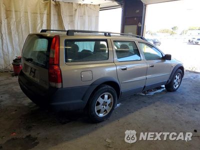 Trzecie zdjęcie samochodu z tyłu: 2002 VOLVO V70 XC VIN:YV1SZ58D321071140 - miniatura