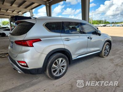 Trzecie zdjęcie samochodu z tyłu: 2019 HYUNDAI SANTA FE LIMITED 2.4L VIN:5NMS53AD8KH052850 - miniatura