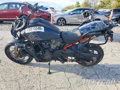 Trzecie zdjęcie samochodu z tyłu: 2025 HARLEY-DAVIDSON RA1250 SE VIN:MLY1ZGS14SS950360 - miniatura