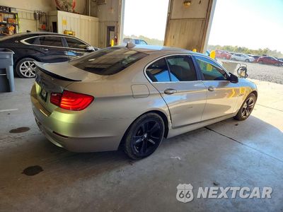 Trzecie zdjęcie samochodu z tyłu: 2011 BMW 528 I VIN:WBAFR1C51BC260192 - miniatura