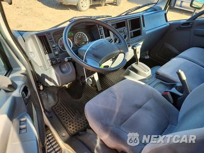 Zdjęcie 8 z 13 samochodu: 2020 ISUZU NPR XD - BOX TRUCK VIN:JALC4W162L7K00816 - miniatura