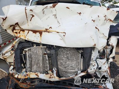 Zdjęcie 12 z 13 samochodu: 2018 NISSAN NV 2500 HD SV VIN:1N6BF0LY8JN811121 - miniatura