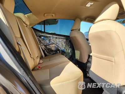 Zdjęcie 10 z 13 samochodu: 2018 TOYOTA COROLLA LE VIN:5YFBURHE2JP834361 - miniatura