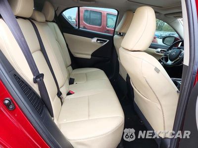 Zdjęcie 10 z 12 samochodu: 2011 LEXUS CT 200 VIN:JTHKD5BH3B2003168 - miniatura
