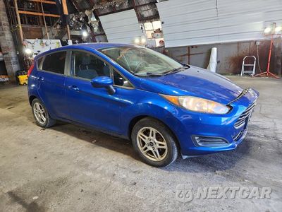 Czwarte zdjęcie samochodu z boku: 2018 FORD FIESTA SE VIN:3FADP4EJ2JM101387 - miniatura