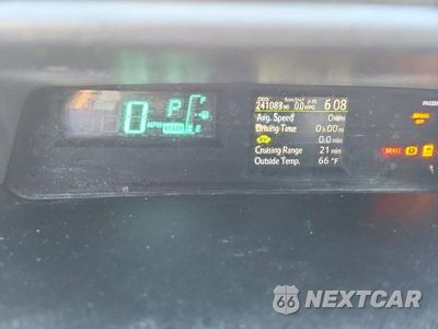 Zdjęcie 9 z 12 samochodu: 2012 TOYOTA PRIUS C TWO VIN:JTDKDTB34C1504989 - miniatura