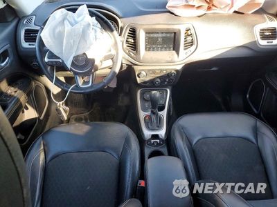 Zdjęcie 8 z 13 samochodu: 2018 JEEP COMPASS LATITUDE VIN:3C4NJDBB1JT261697 - miniatura