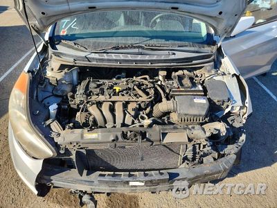 Zdjęcie 11 z 13 samochodu: 2012 HYUNDAI ELANTRA LIMITED VIN:KMHDH4AE0CU196817 - miniatura