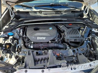 Zdjęcie 11 z 12 samochodu: 2018 BMW X1 XDRIVE28I VIN:WBXHT3C32J3H33481 - miniatura