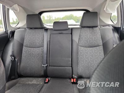 Zdjęcie 10 z 13 samochodu: 2021 TOYOTA RAV4 XLE VIN:2T3W1RFV1MC091202 - miniatura