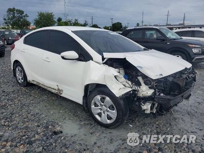 Czwarte zdjęcie samochodu z boku: 2018 KIA FORTE LX VIN:3KPFK4A76JE239875 - miniatura