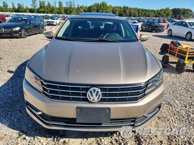Piąte zdjęcie samochodu w środku: 2016 VOLKSWAGEN PASSAT SE VIN:1VWBT7A30GC013161 - miniatura