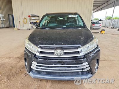 Piąte zdjęcie samochodu w środku: 2019 TOYOTA HIGHLANDER XLE VIN:5TDKZRFH1KS334974 - miniatura