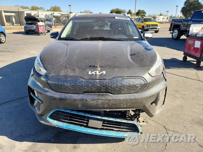 Piąte zdjęcie samochodu w środku: 2022 KIA NIRO EV EX VIN:KNDCC3LG1N5141880 - miniatura