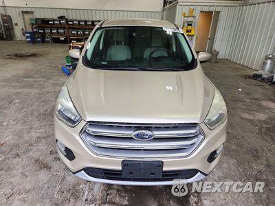 Piąte zdjęcie samochodu w środku: 2017 FORD ESCAPE SE VIN:1FMCU0GDXHUC17615 - miniatura