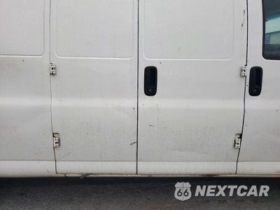 Zdjęcie 11 z 13 samochodu: 2015 CHEVROLET EXPRESS G2500 VIN:1GCWGGCFXF1206105 - miniatura