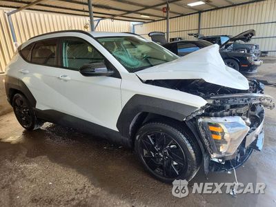Czwarte zdjęcie samochodu z boku: 2026 HYUNDAI KONA SEL SPORT VIN:KM8HF3AB4TU474996 - miniatura