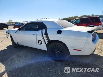 Drugie zdjęcie samochodu z przodu: 2018 DODGE CHALLENGER SXT VIN:2C3CDZAG9JH251893 - miniatura