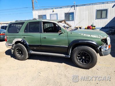 Czwarte zdjęcie samochodu z boku: 1998 TOYOTA 4RUNNER LIMITED VIN:JT3GN87R6W0074619 - miniatura