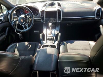 Zdjęcie 8 z 12 samochodu: 2016 PORSCHE CAYENNE GTS VIN:WP1AD2A23GLA71219 - miniatura