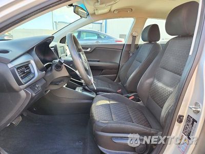Zdjęcie 7 z 12 samochodu: 2019 KIA RIO S VIN:3KPA24AB0KE249589 - miniatura