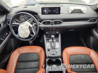 Zdjęcie 8 z 13 samochodu: 2024 MAZDA CX-5 CARBON TURBO VIN:JM3KFBAY4R0425989 - miniatura