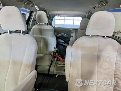 Zdjęcie 10 z 14 samochodu: 2014 TOYOTA SIENNA LE VIN:5TDKK3DC6ES437921 - miniatura