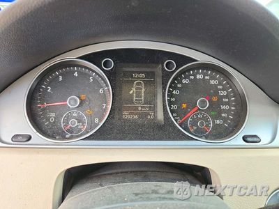 Zdjęcie 9 z 12 samochodu: 2012 VOLKSWAGEN CC SPORT VIN:WVWNP7AN4CE522254 - miniatura