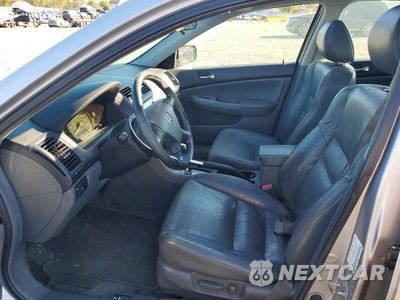 Zdjęcie 7 z 12 samochodu: 2007 HONDA ACCORD EX VIN:1HGCM66507A100161 - miniatura