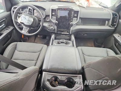 Zdjęcie 8 z 13 samochodu: 2025 RAM 1500 BIG HORN/LONE STAR VIN:1C6RREBG3SN569958 - miniatura