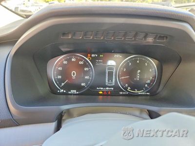 Zdjęcie 9 z 13 samochodu: 2022 VOLVO XC90 T5 MOMENTUM VIN:YV4102PK1N1804460 - miniatura