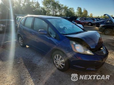 Czwarte zdjęcie samochodu z boku: 2013 HONDA FIT VIN:JHMGE8H35DC020731 - miniatura