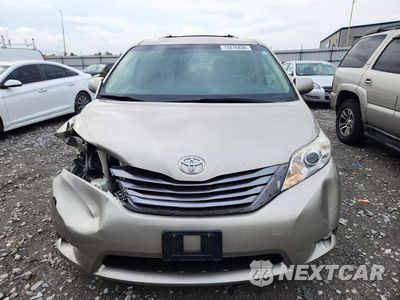 Piąte zdjęcie samochodu w środku: 2016 TOYOTA SIENNA XLE 8-PASSENGER VIN:5TDYK3DC5GS742548 - miniatura