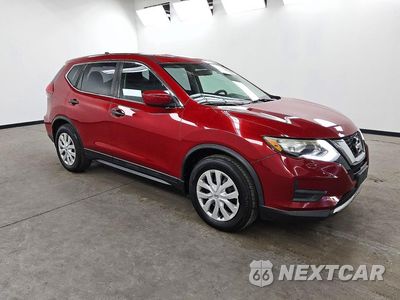 Czwarte zdjęcie samochodu z boku: 2017 NISSAN ROGUE S VIN:5N1AT2MT4HC775919 - miniatura