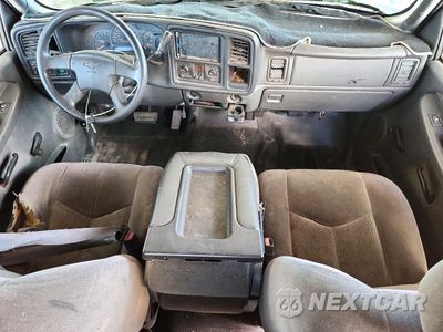 Zdjęcie 8 z 12 samochodu: 2006 CHEVROLET SILVERADO C1500 VIN:1GCEC19X56Z242337 - miniatura