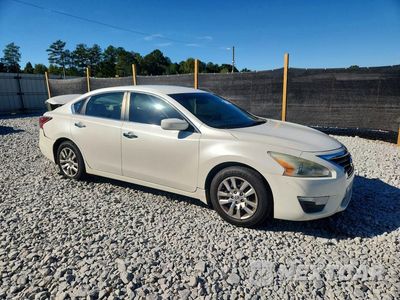 Czwarte zdjęcie samochodu z boku: 2015 NISSAN ALTIMA 2.5 S VIN:1N4AL3AP2FC277108 - miniatura