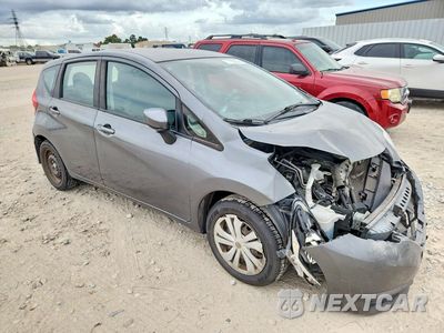 Czwarte zdjęcie samochodu z boku: 2017 NISSAN VERSA NOTE SV VIN:3N1CE2CP1HL352525 - miniatura