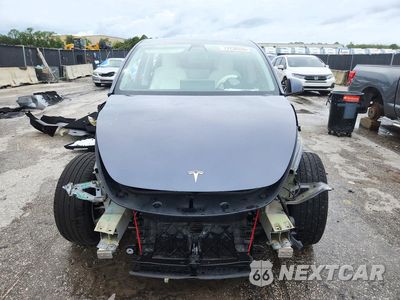 Piąte zdjęcie samochodu w środku: 2022 TESLA MODEL Y VIN:7SAYGDEEXNF320433 - miniatura