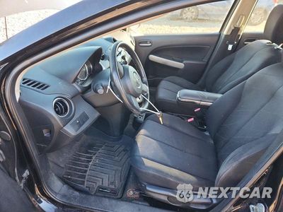 Zdjęcie 7 z 12 samochodu: 2012 MAZDA MAZDA2 VIN:JM1DE1KZ3C0149334 - miniatura