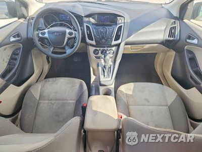 Zdjęcie 8 z 13 samochodu: 2013 FORD FOCUS SE VIN:1FADP3F20DL383567 - miniatura