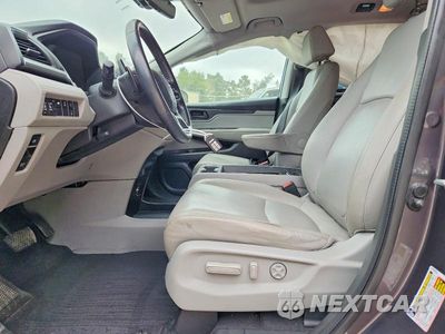 Zdjęcie 7 z 13 samochodu: 2018 HONDA ODYSSEY EXL VIN:5FNRL6H70JB044702 - miniatura