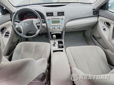 Zdjęcie 8 z 12 samochodu: 2008 TOYOTA CAMRY LE VIN:4T1BE46K38U756710 - miniatura
