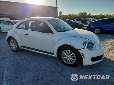 Czwarte zdjęcie samochodu z boku: 2012 VOLKSWAGEN BEETLE VIN:3VWFP7AT3CM616345 - miniatura