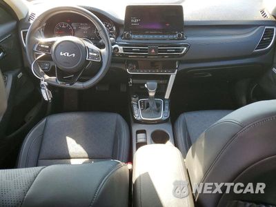 Zdjęcie 8 z 13 samochodu: 2022 KIA SELTOS SX VIN:KNDETCA21N7343056 - miniatura