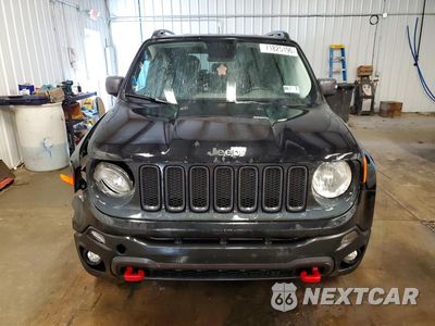 Piąte zdjęcie samochodu w środku: 2017 JEEP RENEGADE TRAILHAWK VIN:ZACCJBCB7HPE47272 - miniatura